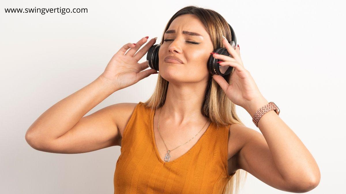 11 Reasons Why Can I Hear Myself In My Headset [+ How To Fix It